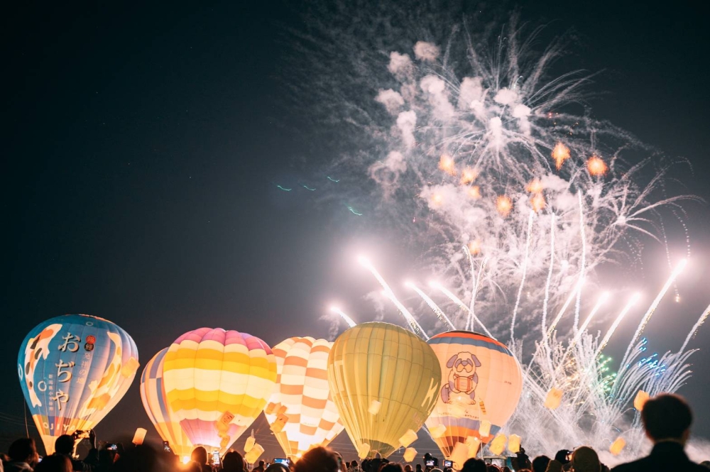 花火と気球